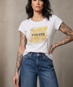 SS26 - YES ZEE
T-SHIRT GIROCOLLO
BIANCA CON STAMPA