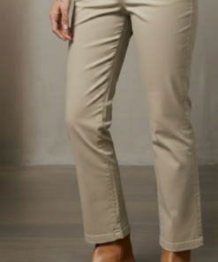 SS26 - YES ZEE
PANTALONE CHINOS
TORTORA