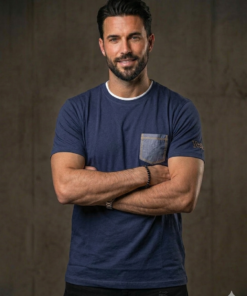SS26 - YES ZEE
T-SHIRT MANICA CON TASCA
AZZURRO